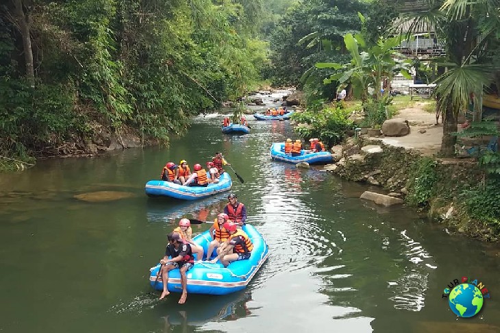 Rafting 9 Km & Elephant Trek 30 Min