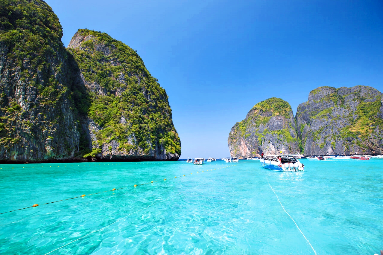 Day Trip PhiPhi, Maya, Pileh, Loh Samah & Khai Speed Boat By YP - เกาะพีพี ชมอ่าวมาหยา อ่าวปิเละ อ่า