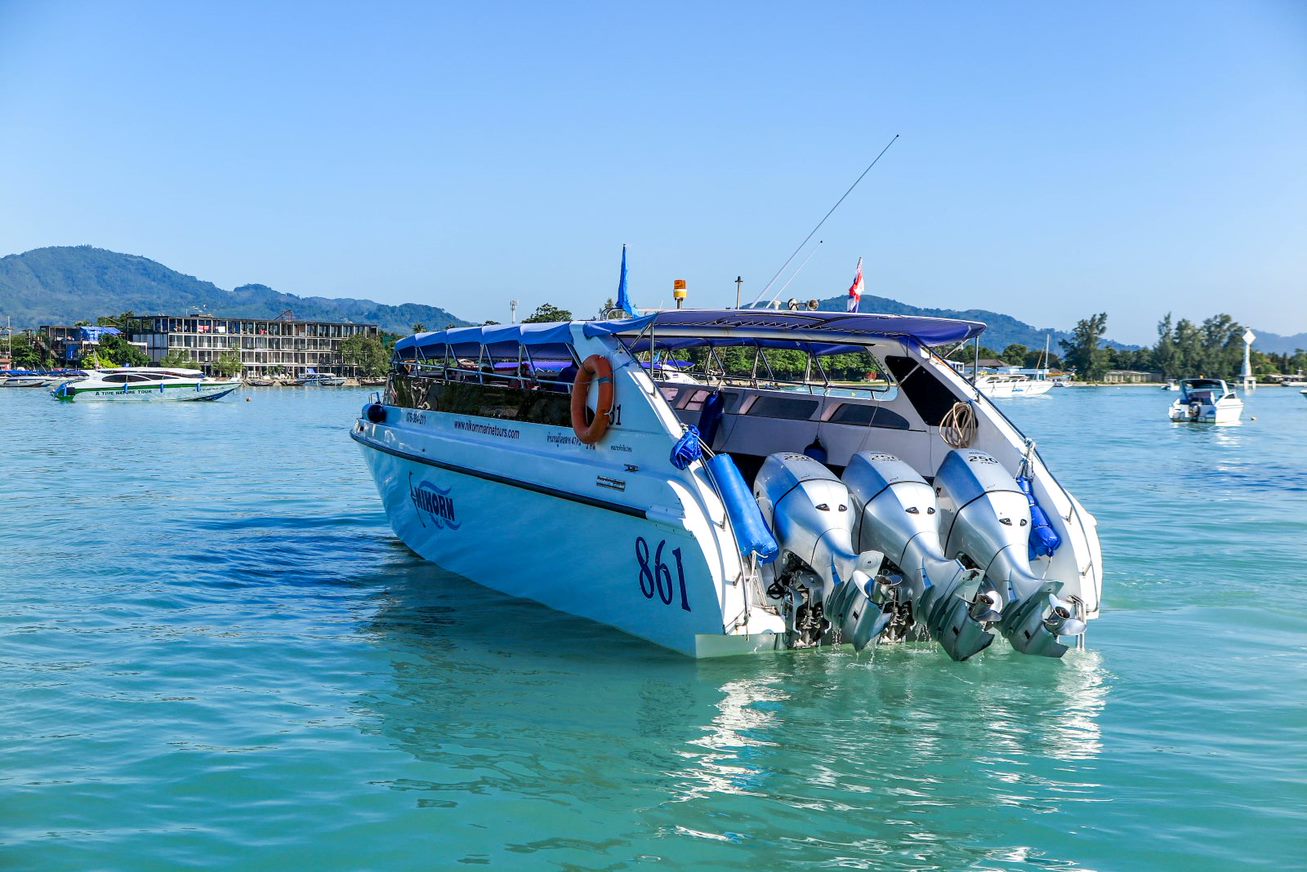 Private Charter Speedboat to Phi Phi Island or Phang Nga Bay - 1-20 Passenger / 3 Engines